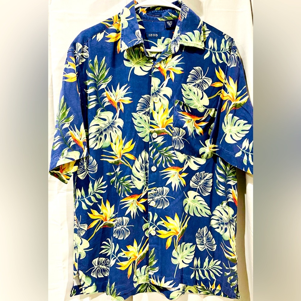 Men’s Izod Hawaiian Jungle Leaf All Over Print Short Sleeve Shirt